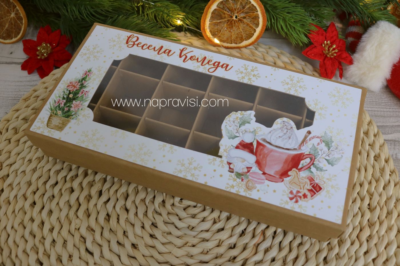 Крафт кутия за 18 бонбона 24х12х4см Коледа